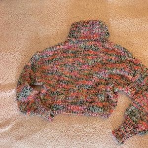 Cropped yarn knit turtle neck sweater